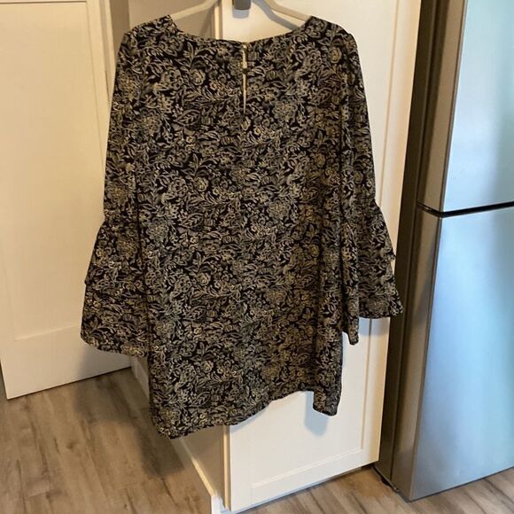 A New  Day Dress - Picture 4 of 4